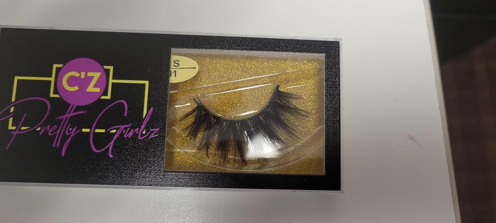 Image of EYELASHES-GOL