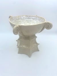 Image 5 of Mother-of-pearl Bird Bath 