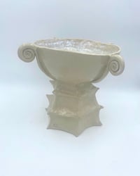 Image 6 of Mother-of-pearl Bird Bath 
