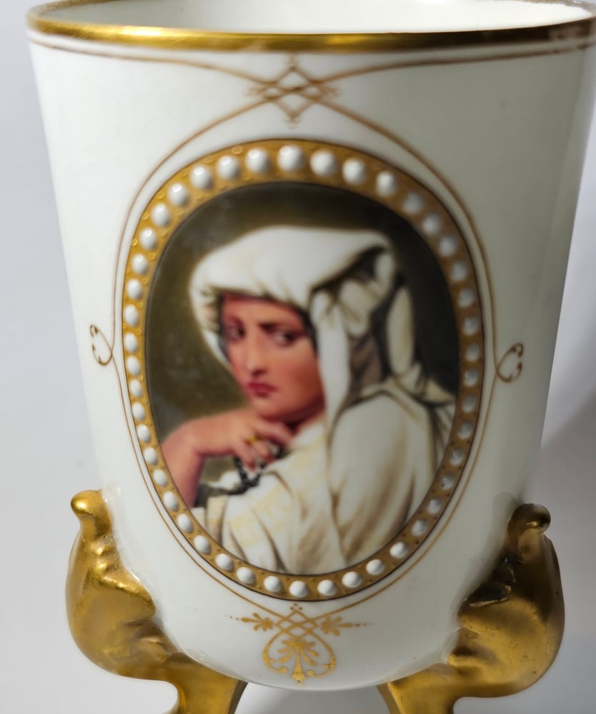 Image of Royal Worcester Spill Vase on Paw Feet