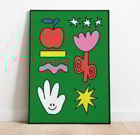 An apple, flower and high five 🖐️ 🍎🌷