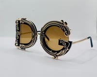 Image 1 of Retro Fashion Sunglasses 