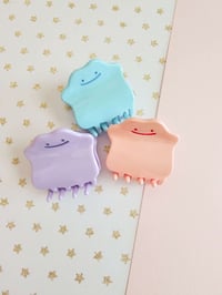 Image 1 of PRE-ORDER Blob Friend Mini Clip Set (3 colors)