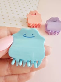 Image 5 of PRE-ORDER Blob Friend Mini Clip Set (3 colors)