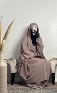 Image 3 of lulu’