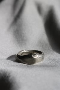 Image 4 of Wu Wei Ring
