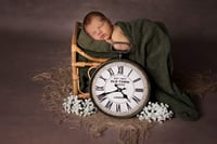 Image 11 of Newborn photo set khaki/olive