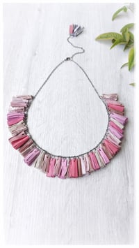 Image 6 of AFRODITE COLLIER - Shades of Pink