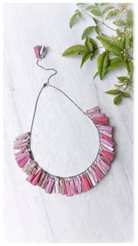 Image 10 of AFRODITE COLLIER - Shades of Pink
