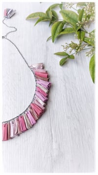 Image 3 of AFRODITE COLLIER - Shades of Pink