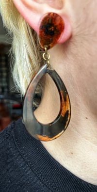 Image 3 of tortoise shell patterned, light weight, resin dropped earrings (2 design options)