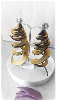 Image 3 of CURLS earrings - Gold