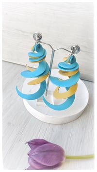 Image 7 of CURLS earrings - GialloTurchese