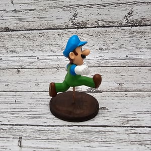 Ice Luigi Amiibo