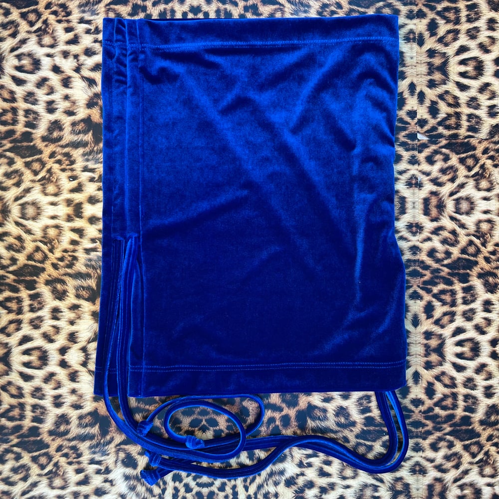 *:･Ruched Crop ☆ Royal Blue Velvet ੈ✩‧₊˚