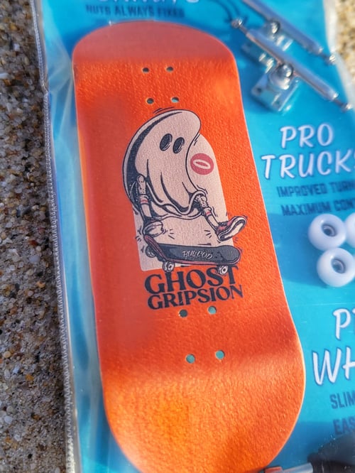 Image of NEW Ghost Gripsion | Premium Fingerboard | 32mm