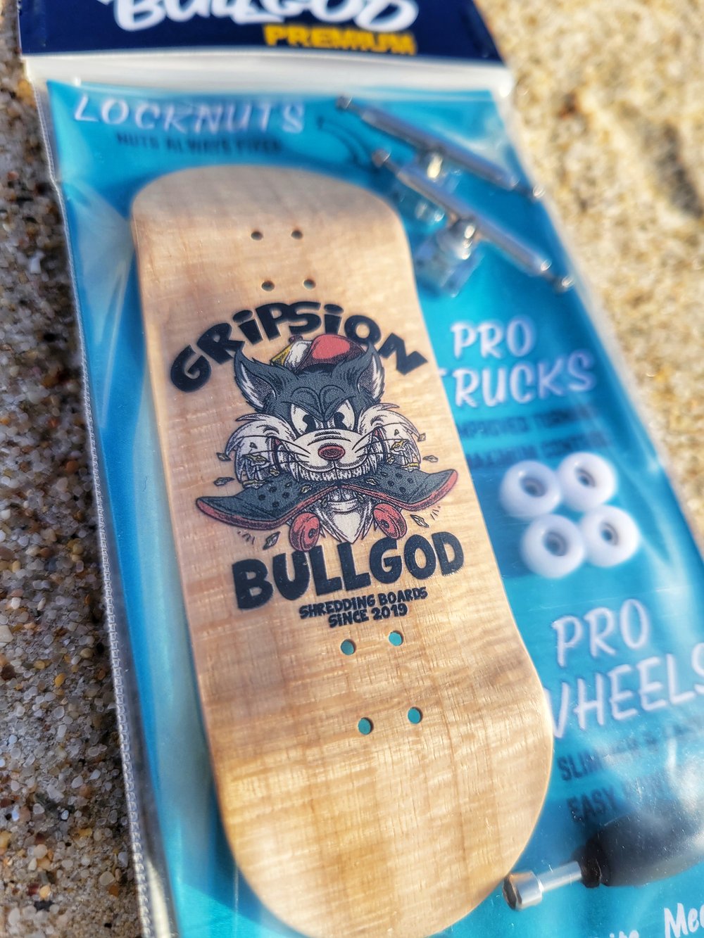 Image of Hungry Cat Gripsion | Premium Fingerboard | 34mm
