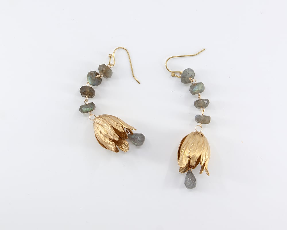 Image of Labradorite + Tulips