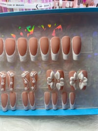Image 6 of WHITE FRENCH GLITTER SET 