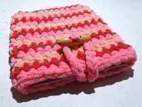 Image 2 of E-Reader Sleeve for Kindle Paperwhite with Soft Chenille Yarn (Pink & Red)