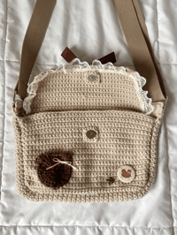 Image 4 of lacy beige bear messenger bag