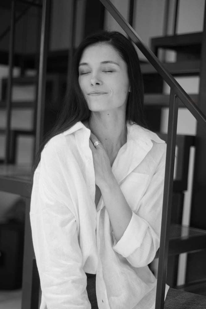 Image of OY A Oversized Linen Cuff Shirt in White