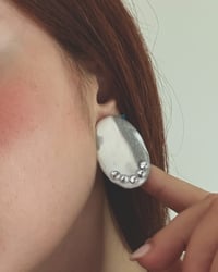Image 3 of White Silver Mini Tongue 🥛👅🩶