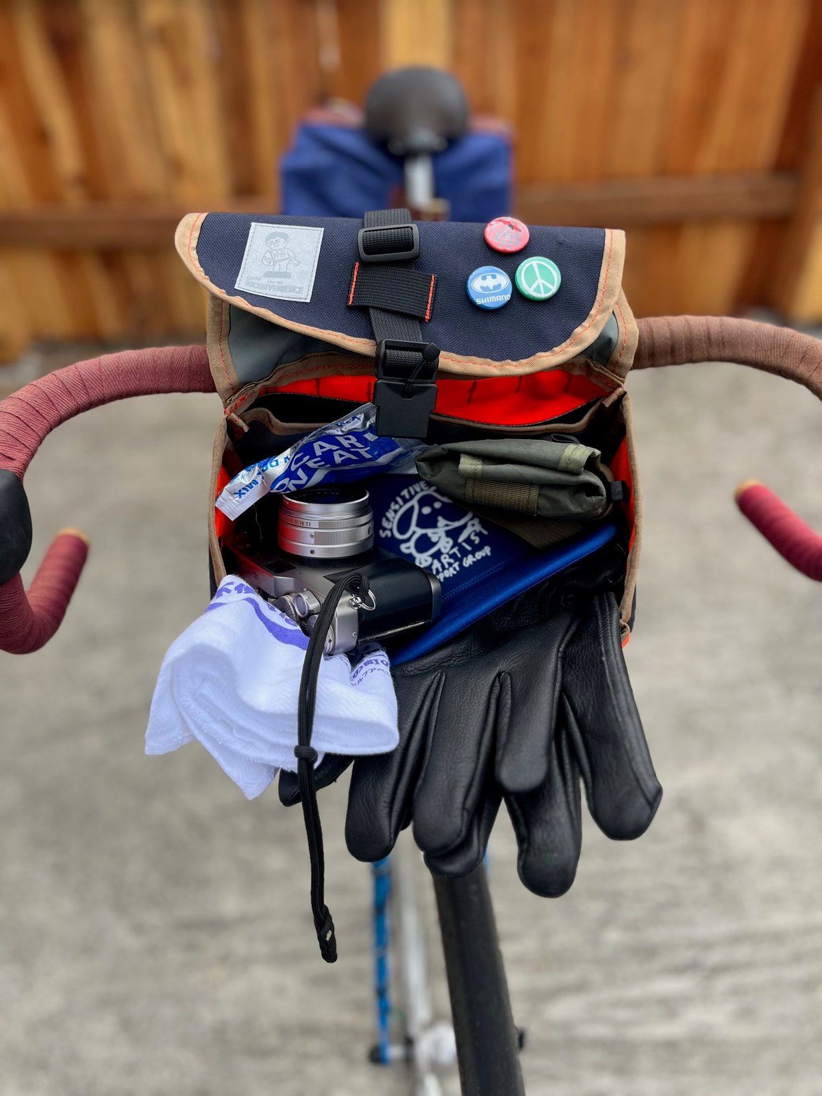 Bento Bag THE INCONVENIENCE STORE×BLUE LUG (Peace Sports Color Way