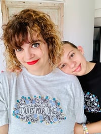 Image 1 of Reste 1 XL - Tee-Shirt gris TOUTES POUR UNE - The Simones X Mathou