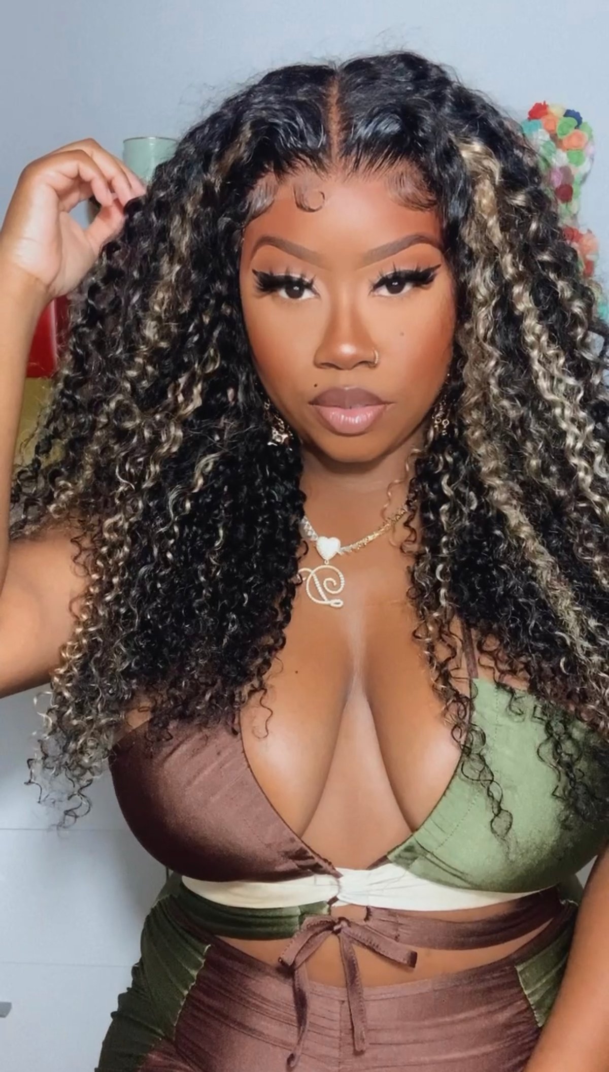 Image of Black & Blonde Jerry Curly 7x5” Closure Wig in 24”