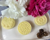 Image 4 of Silk Protein Hair Conditioning Bar