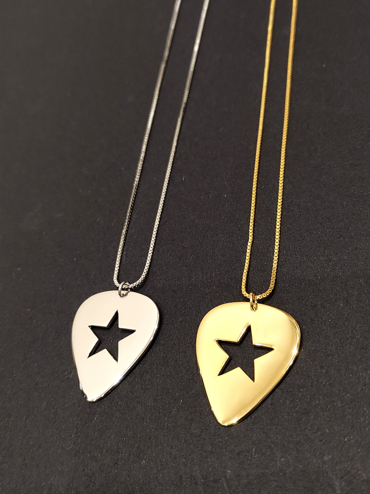 Silver Guitar Pick Star Pendant and Box Chain (925 Silver