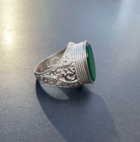 Image 2 of King's Ring (Emerald)