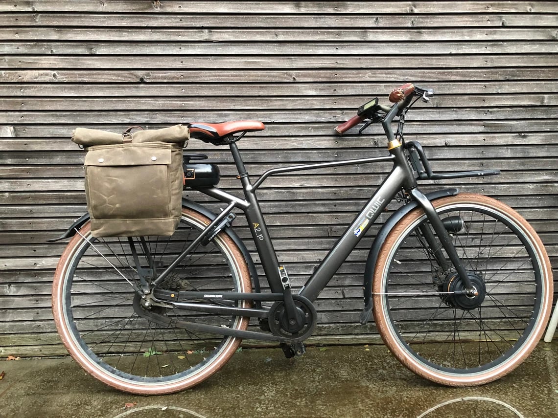 Image of Motorcycle bag with detachable cross body strap