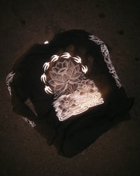 Image 5 of LONGSLEEVE LOTO (FLYING BIRDS)