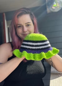 beetle juice themed relaxed ruffle hat
