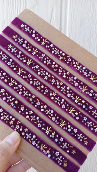 Image of Grape tieback 