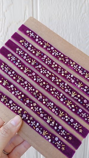 Image of Grape tieback