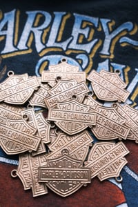 Image 1 of VINTAGE HARLEY DAVIDSON KEY CHAIN CHARM