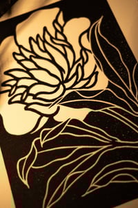 Image 3 of DAHLIA LINOCUT (FLYING BIRDS)