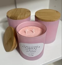 Image 3 of STRAWBERRY & VANILLA SCENTED CANDLE 10 oz