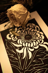 Image 2 of CRYSANTHEMUM LINOCUT (FLYING BIRDS)