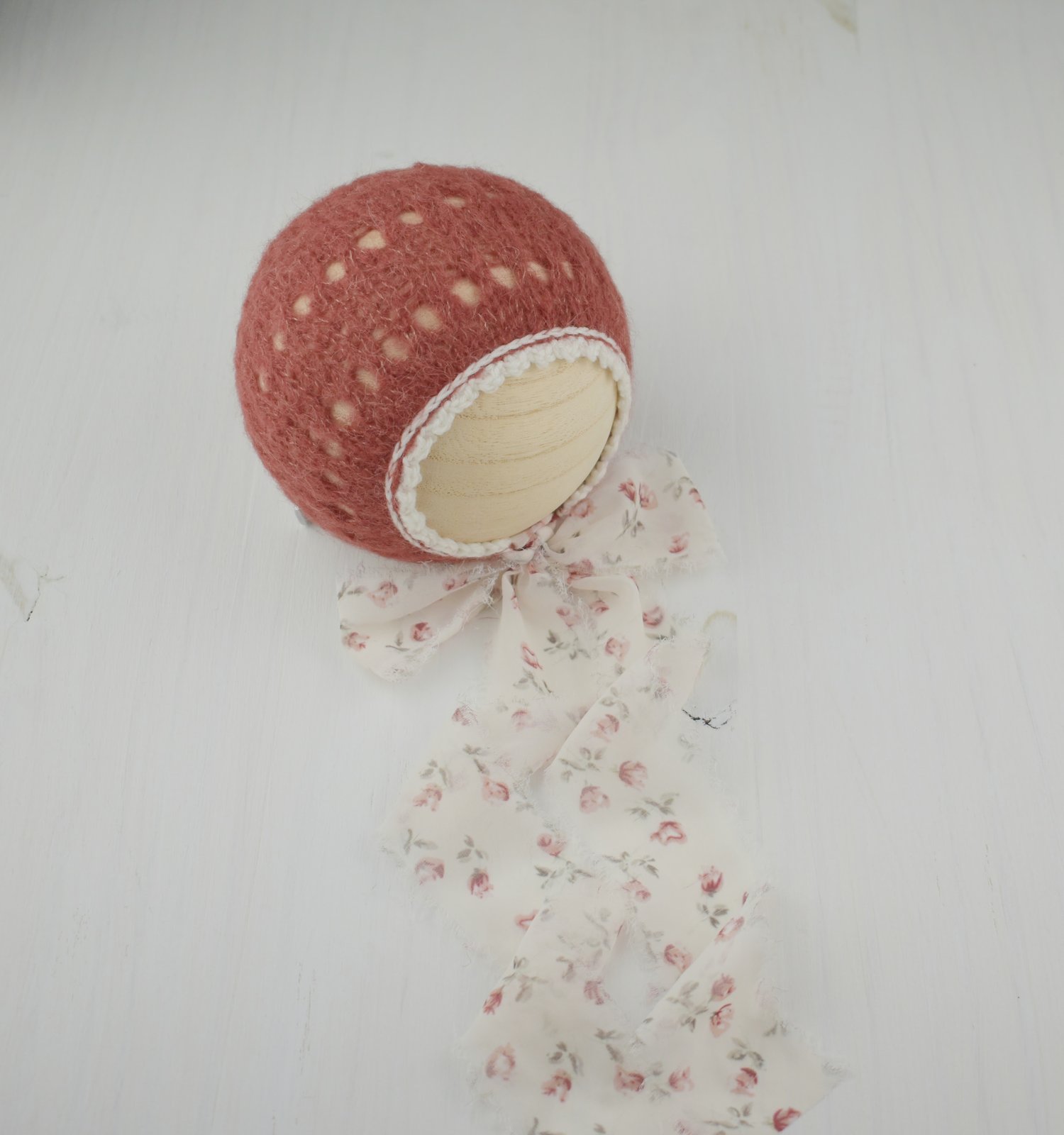 Image of Rust Scalloped Bonnet with Floral Ribbon Ties & Wrap