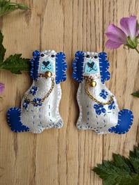Image 1 of Pair of Staffordshire Spaniel Brooches - Blue
