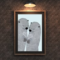 Close-Up Otter Print 