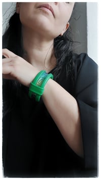 Image 4 of ESSENTIAL small Bangles - Scintilla verde