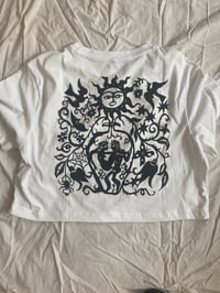 Image 2 of White Devil/Vase Crop (M)