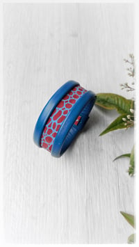 Image 1 of ESSENTIAL small Bangles - blue bubbles - solo S size