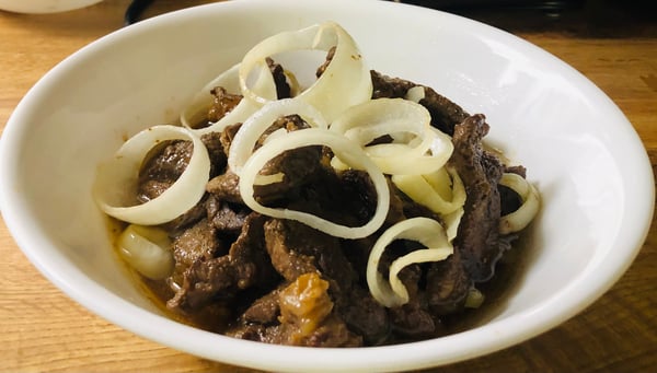 Image of Beef Bistig includes rice and drink with free delivery.