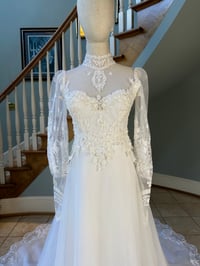 Image 5 of 90s Angelic Wedding Dress